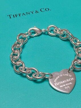 Tiffany & Co. Lobster Clasp Heart Bracelet in Sterling Silver